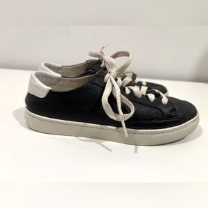 Soludos black leather sneakers